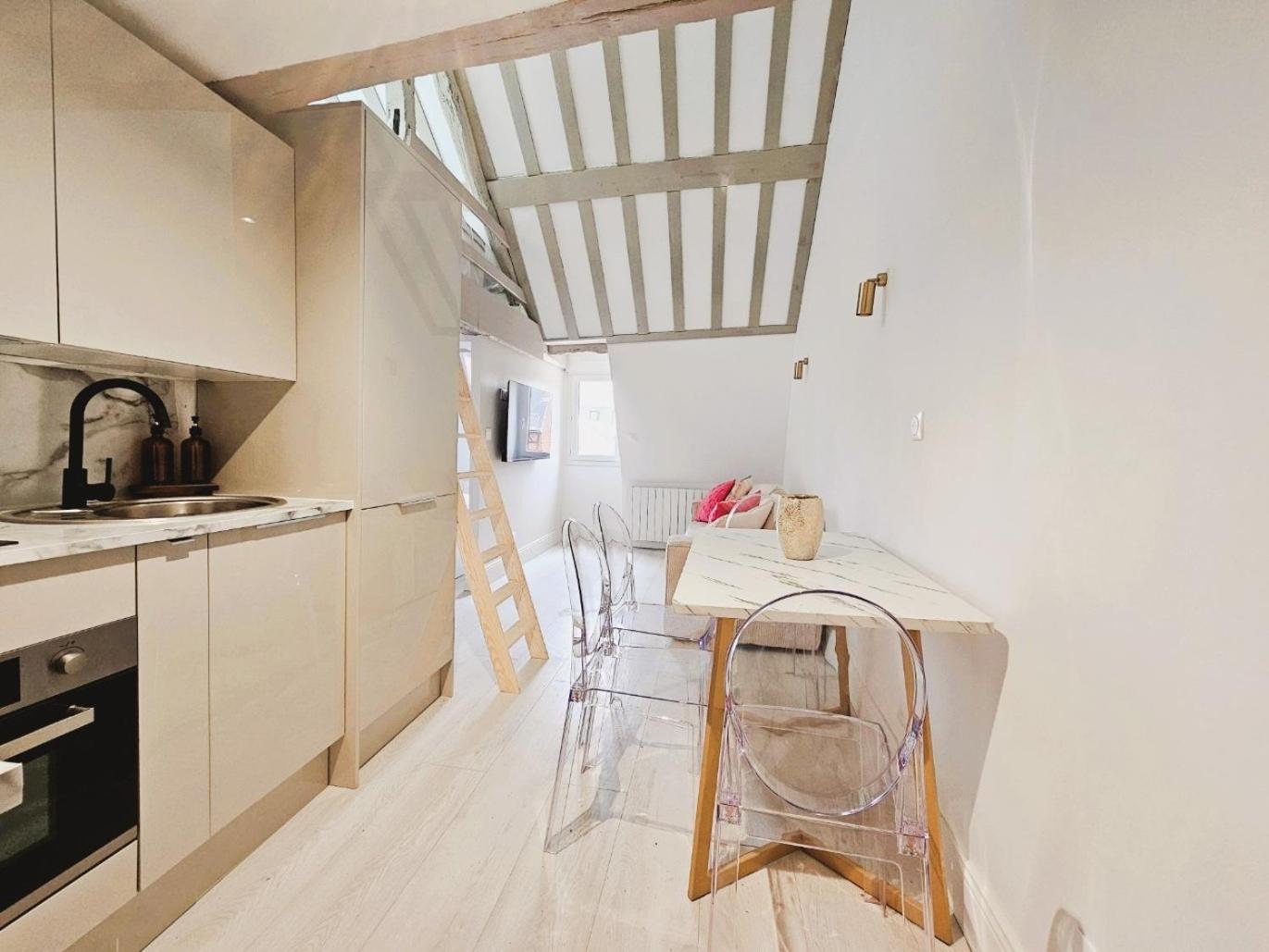 Suite Cathedrale Haut De Gamme + Parking - N°8 Rouen Exterior photo